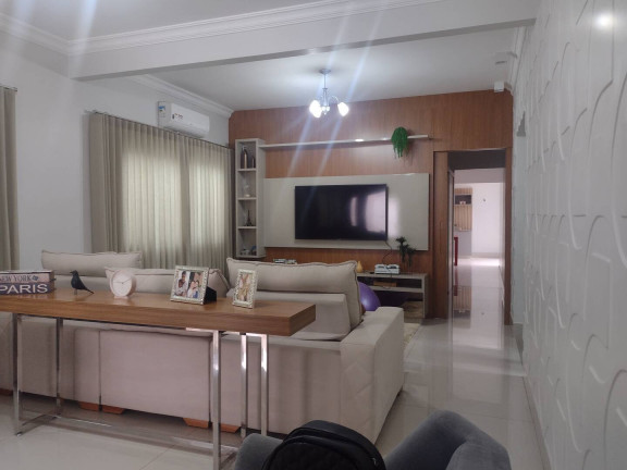 Sobrado com 3 Quartos à Venda, 314 m² em Anápolis City - Anápolis