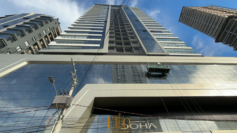 Apartamento com 4 Quartos à Venda, 182 m² em Meia Praia - Itapema