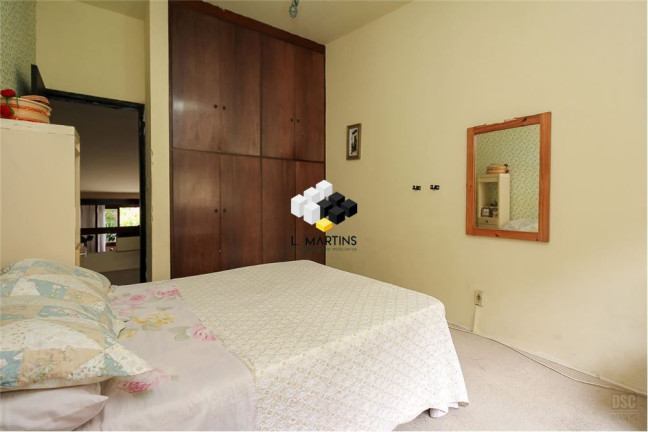 Imagem Casa com 3 Quartos à Venda, 252 m² em Boa Vista - Porto Alegre Imagem Casa com 3 Quartos à Venda, 252 m² em Boa Vista - Porto Alegre