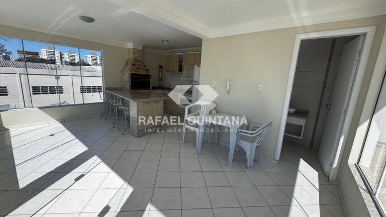 Imagem Casa com 4 Quartos à Venda, 247 m² em Barreiros - São José
