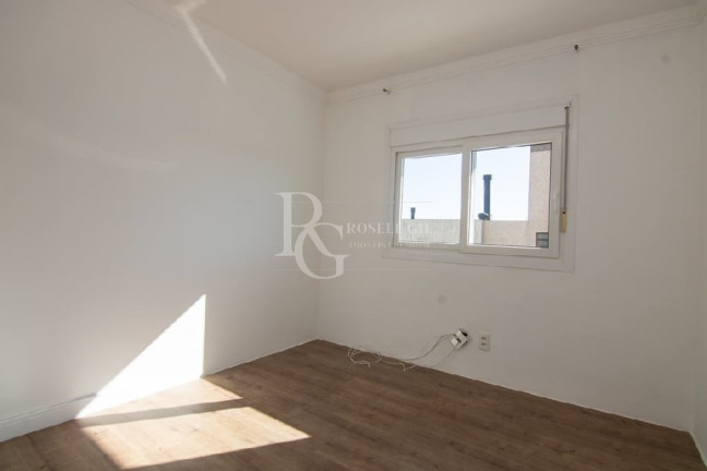 Imagem Apartamento com 3 Quartos à Venda, 123 m² em Petrópolis - Porto Alegre Imagem Apartamento com 3 Quartos à Venda, 123 m² em Petrópolis - Porto Alegre