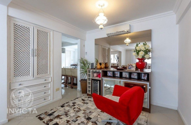Imagem Apartamento com 3 Quartos à Venda, 110 m² em Pioneiros - Balneário Camboriú