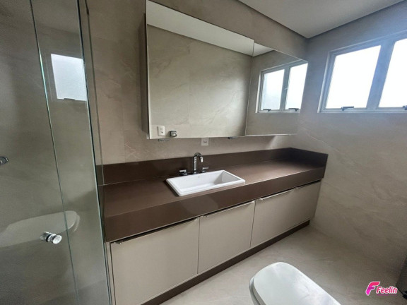 Imagem Apartamento com 4 Quartos à Venda, 143 m² em Centro - Florianópolis Imagem Apartamento com 4 Quartos à Venda, 143 m² em Centro - Florianópolis