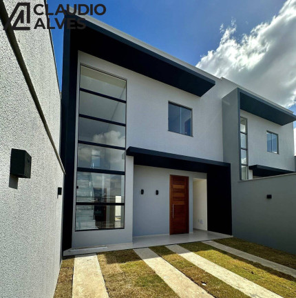 Casa com 3 Quartos à Venda, 102 m² em Mangabeira - Feira De Santana