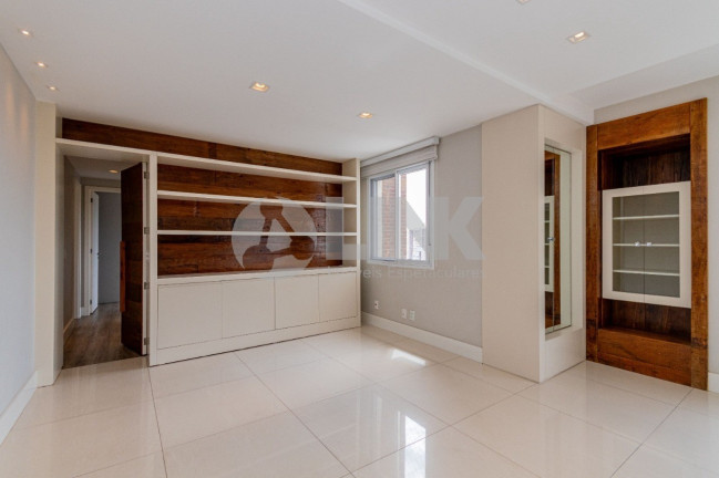 Imagem Apartamento com 3 Quartos à Venda, 107 m² em Boa Vista - Porto Alegre Imagem Apartamento com 3 Quartos à Venda, 107 m² em Boa Vista - Porto Alegre