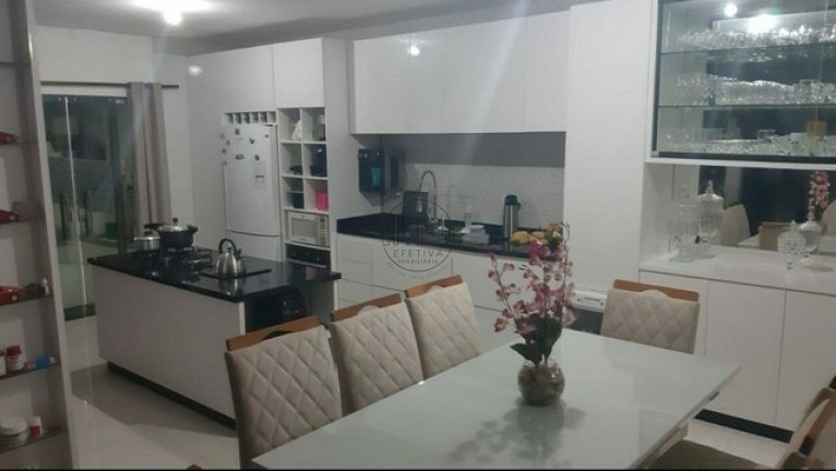 Imagem Casa com 5 Quartos à Venda, 600 m² em Setor Habitacional Arniqueira (águas Claras) - Brasília Imagem Casa com 5 Quartos à Venda, 600 m² em Setor Habitacional Arniqueira (águas Claras) - Brasília