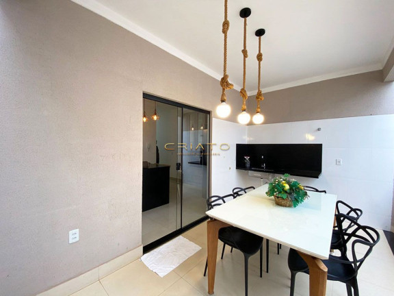Casa com 3 Quartos à Venda, 110 m² em Residencial Jardins Do Lago - Anápolis