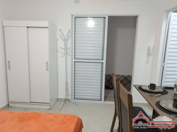 Imagem Casa com 1 Quarto para Alugar, 14 m² em Centro - Jacareí