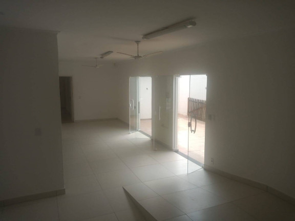 Imagem Casa com 3 Quartos para Alugar, 190 m² em Jardim Nasralla - Bauru