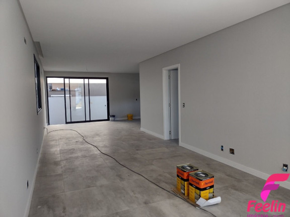Imagem Casa com 4 Quartos à Venda, 199 m² em Rio Tavares - Florianópolis