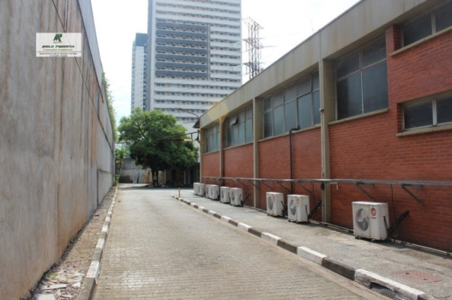 Imagem Imóvel Comercial à Venda, 3.000 m² em Barra Funda - São Paulo Imagem Imóvel Comercial à Venda, 3.000 m² em Barra Funda - São Paulo