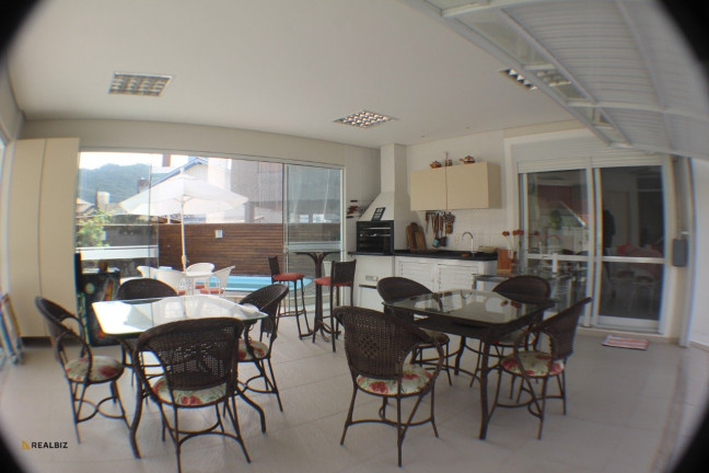 Imagem Casa com 3 Quartos à Venda, 308 m² em Palmas - Governador Celso Ramos