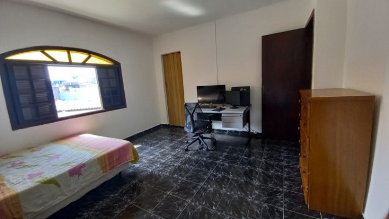 Imagem Casa com 3 Quartos à Venda, 200 m² em Jardim Saporito - Taboão Da Serra Imagem Casa com 3 Quartos à Venda, 200 m² em Jardim Saporito - Taboão Da Serra