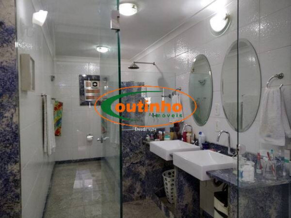 Imagem Casa com 6 Quartos à Venda, 356 m² em Grajaú - Rio De Janeiro Imagem Casa com 6 Quartos à Venda, 356 m² em Grajaú - Rio De Janeiro