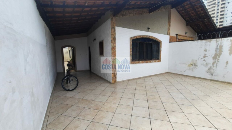 Casa com 2 Quartos à Venda, 180 m²