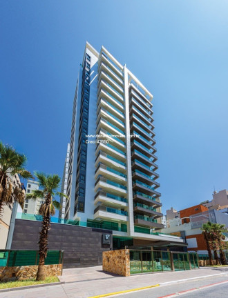 Imagem Apartamento com 3 Quartos à Venda, 136 m² em Centro - Florianópolis Imagem Apartamento com 3 Quartos à Venda, 136 m² em Centro - Florianópolis