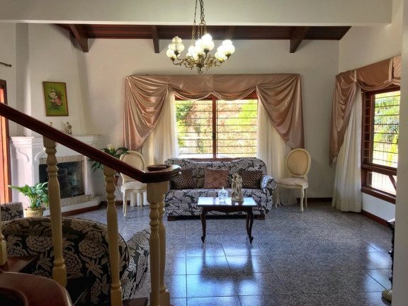 Imagem Casa com 3 Quartos à Venda, 558 m² em Igara - Canoas