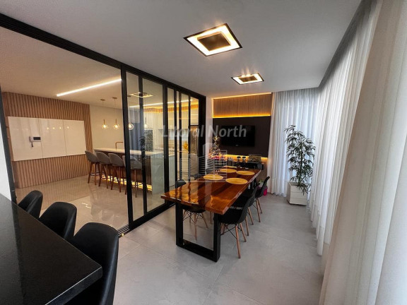 Imagem Casa com 3 Quartos à Venda, 230 m² em São Judas - Itajaí Imagem Casa com 3 Quartos à Venda, 230 m² em São Judas - Itajaí