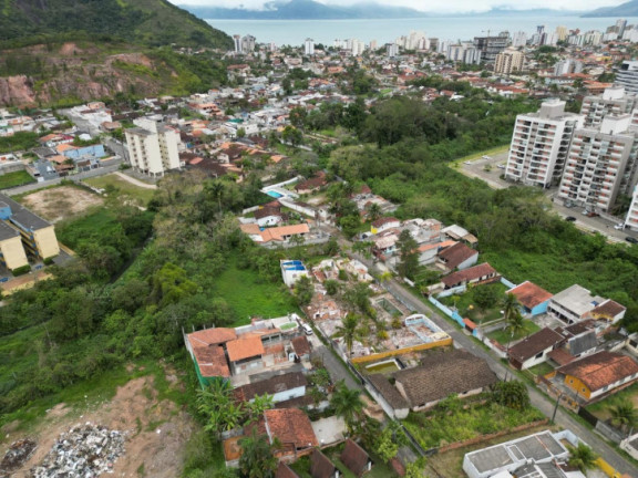 Imagem Terreno à Venda, 3.676 m² em Jardim Casa Branca - Caraguatatuba Imagem Terreno à Venda, 3.676 m² em Jardim Casa Branca - Caraguatatuba