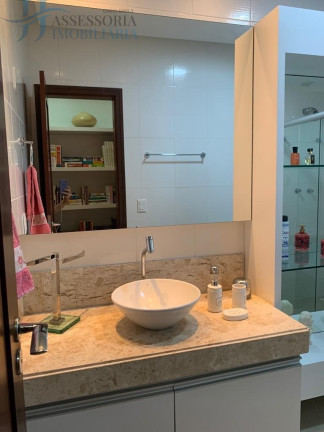 Imagem Casa com 4 Quartos para Alugar ou Temporada, 455 m² em Parque Do Jiqui - Parnamirim Imagem Casa com 4 Quartos para Alugar ou Temporada, 455 m² em Parque Do Jiqui - Parnamirim