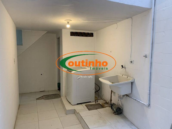 Imagem Casa com 5 Quartos à Venda, 200 m² em Tijuca - Rio De Janeiro Imagem Casa com 5 Quartos à Venda, 200 m² em Tijuca - Rio De Janeiro