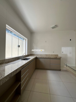Imagem Sobrado com 3 Quartos à Venda, 350 m² em Prolongamento Vila Duque De Caxias - Franca Imagem Sobrado com 3 Quartos à Venda, 350 m² em Prolongamento Vila Duque De Caxias - Franca