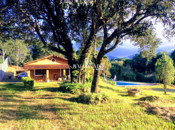Imóvel com 3 Quartos à Venda, 4.000 m² em Centro - Extrema