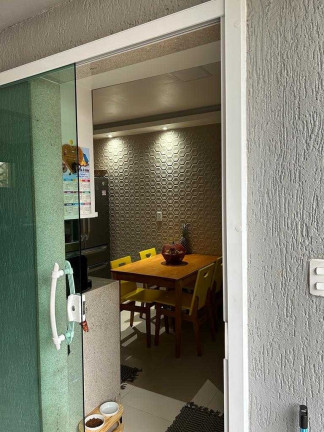 Imagem Casa de Condomínio com 2 Quartos à Venda, 128 m² em Jardim Primavera - Duque De Caxias