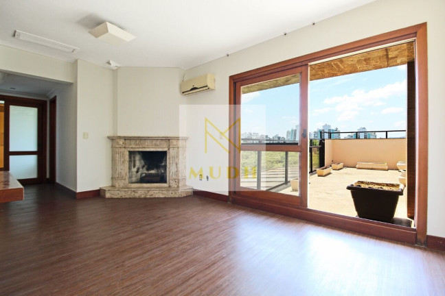 Imagem Cobertura com 4 Quartos à Venda, 430 m² em Rio Branco - Porto Alegre Imagem Cobertura com 4 Quartos à Venda, 430 m² em Rio Branco - Porto Alegre