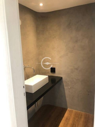 Apartamento com 4 Quartos para Alugar, 250 m² em Jardim Europa - São Paulo