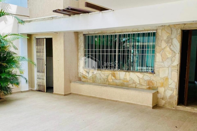 Casa com 3 Quartos à Venda, 197 m² em Vila Cordeiro - São Paulo