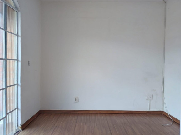 Imagem Casa com 3 Quartos à Venda, 125 m² em Xaxim - Curitiba