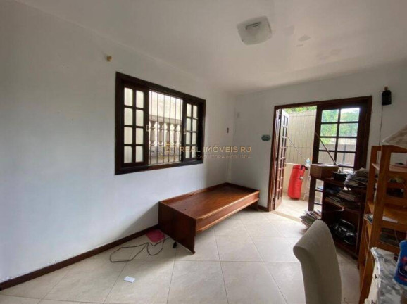 Imagem Casa com 3 Quartos à Venda, 500 m² em Freguesia (jacarepaguá) - Rio De Janeiro Imagem Casa com 3 Quartos à Venda, 500 m² em Freguesia (jacarepaguá) - Rio De Janeiro
