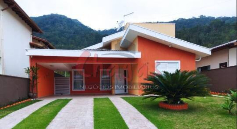 Casa com 3 Quartos à Venda, 155 m² em Mar Verde Ii - Caraguatatuba