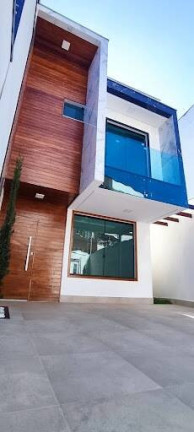 Casa com 3 Quartos para Alugar, 140 m² em Chácaras Oliveira - Ipatinga