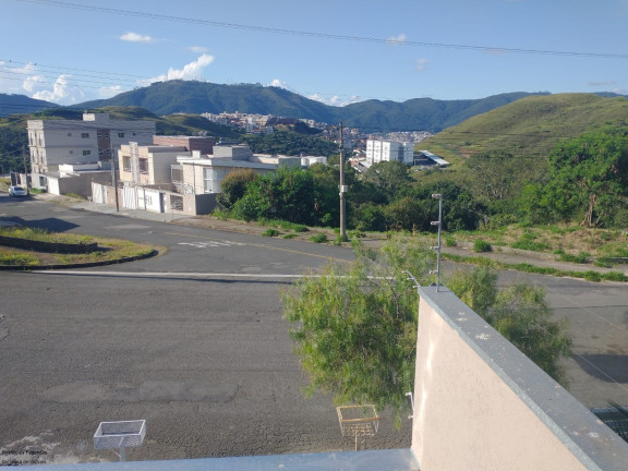 Imagem Casa com 3 Quartos à Venda, 300 m² em Santa ângela - Poços De Caldas