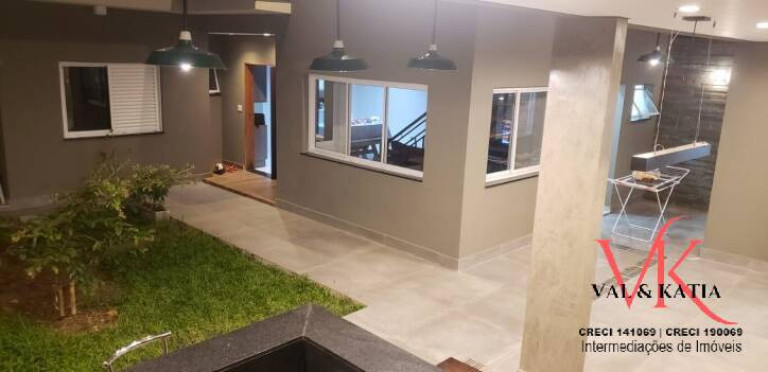 Imagem Casa com 3 Quartos à Venda, 286 m² em Jardim Oásis - Taubaté