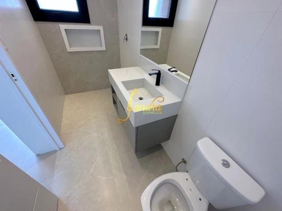 Imagem Casa de Condomínio com 4 Quartos à Venda, 244 m² em Centro - Xangri-la