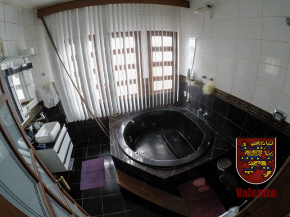 Imagem Casa com 8 Quartos à Venda,  em Capoeiras - Florianópolis