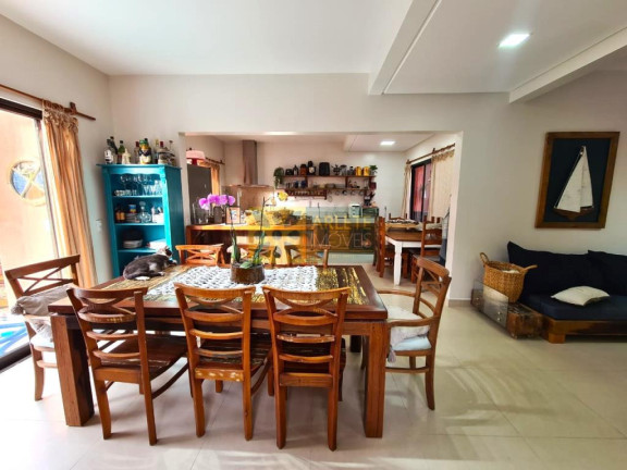 Imagem Casa com 4 Quartos à Venda, 165 m² em Mariscal - Bombinhas Imagem Casa com 4 Quartos à Venda, 165 m² em Mariscal - Bombinhas