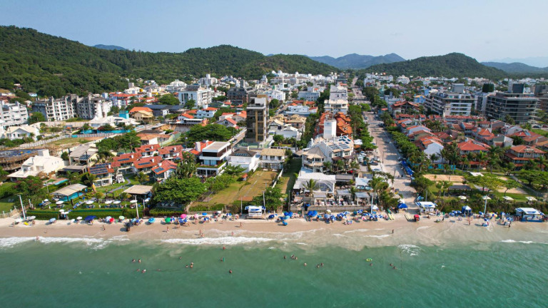 Imagem Apartamento com 2 Quartos à Venda, 68 m² em Jurerê - Florianópolis