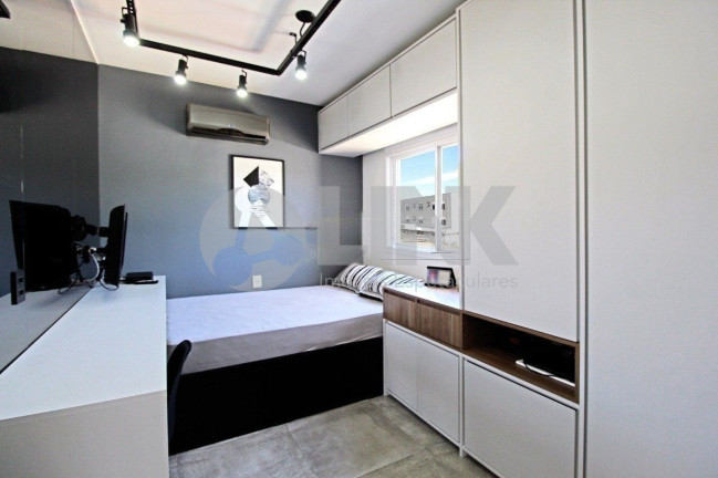 Imagem Apartamento com 3 Quartos à Venda, 75 m² em Jardim Carvalho - Porto Alegre