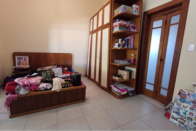 Imagem Casa com 4 Quartos à Venda, 738 m² em Partenon - Porto Alegre Imagem Casa com 4 Quartos à Venda, 738 m² em Partenon - Porto Alegre