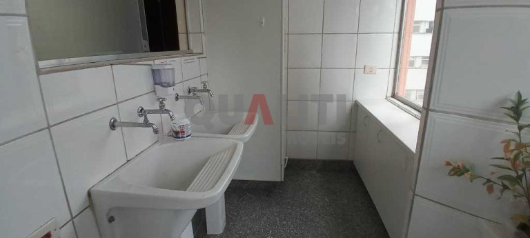 Imagem Apartamento com 3 Quartos à Venda, 280 m² em Moema - São Paulo