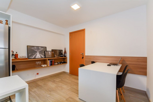 Imagem Apartamento com 1 Quarto à Venda, 48 m² em água Verde - Curitiba