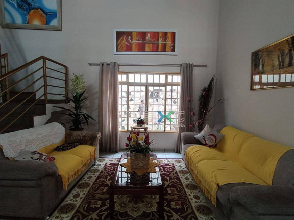Imagem Casa com 3 Quartos à Venda, 400 m² em Carandá Bosque - Campo Grande Imagem Casa com 3 Quartos à Venda, 400 m² em Carandá Bosque - Campo Grande