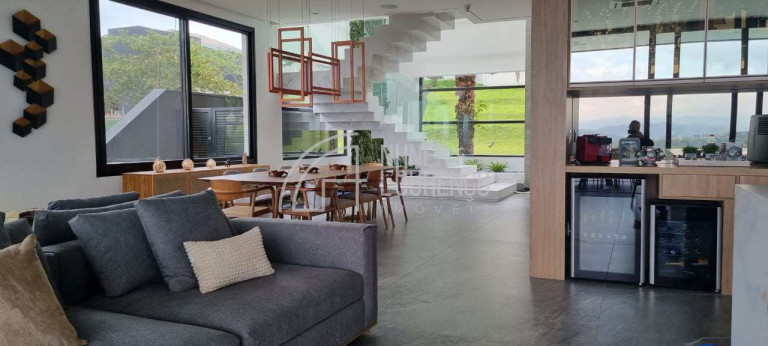 Imagem Casa com 5 Quartos à Venda, 518 m² em Alphaville - Santana De Parnaíba Imagem Casa com 5 Quartos à Venda, 518 m² em Alphaville - Santana De Parnaíba