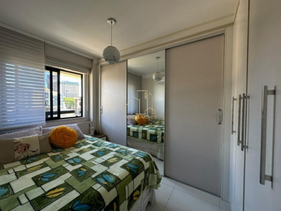 Imagem Imóvel com 3 Quartos à Venda, 77 m² em Costa Azul - Salvador Imagem Imóvel com 3 Quartos à Venda, 77 m² em Costa Azul - Salvador