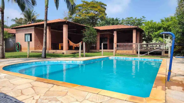Imóvel com 2 Quartos à Venda, 200 m² em Loiolas - Limeira