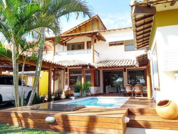 Casa com 4 Quartos à Venda,  em Portinho - Cabo Frio